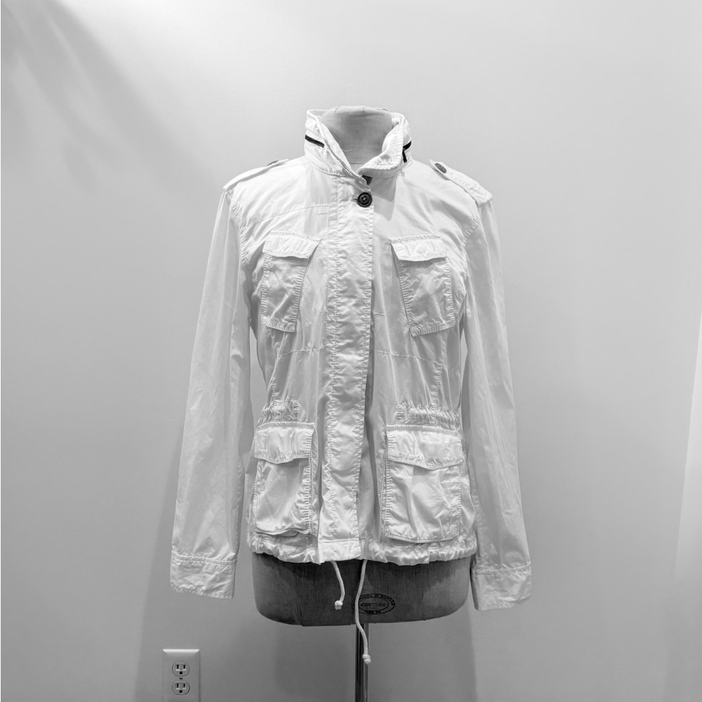Eddie Bauer Women's Utility Jacket in White / Cargo Pockets